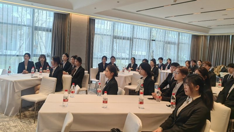 团建旅游，保险如何选？避开这些误区，保障更安心**